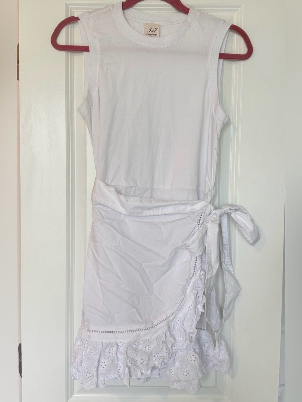 5 a 7 cinq a sept white mini dress with eyelet, size Small